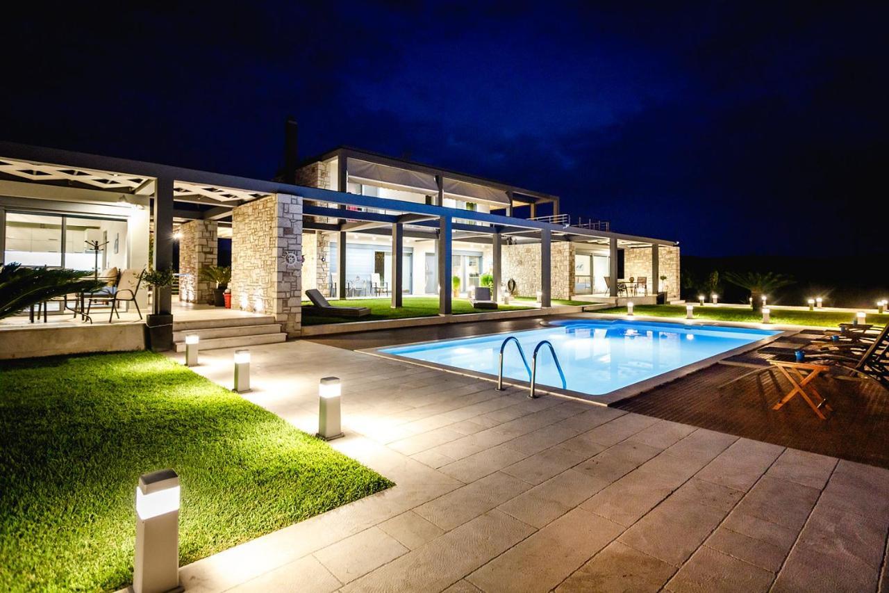 Gravaris House *